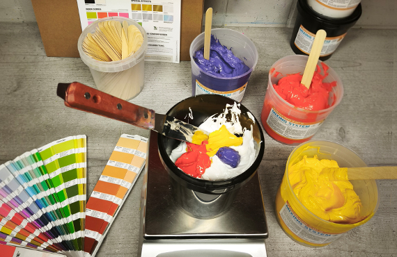 Umfassendes Rezeptur-Update für das PLAST PF Pantone-Mischsystem